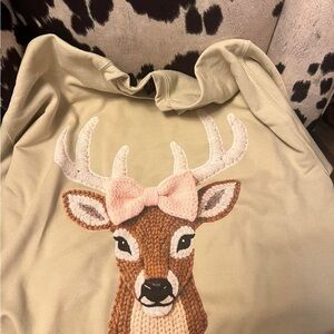 Deer FAUX Embroidered Sweatshirt - Cream